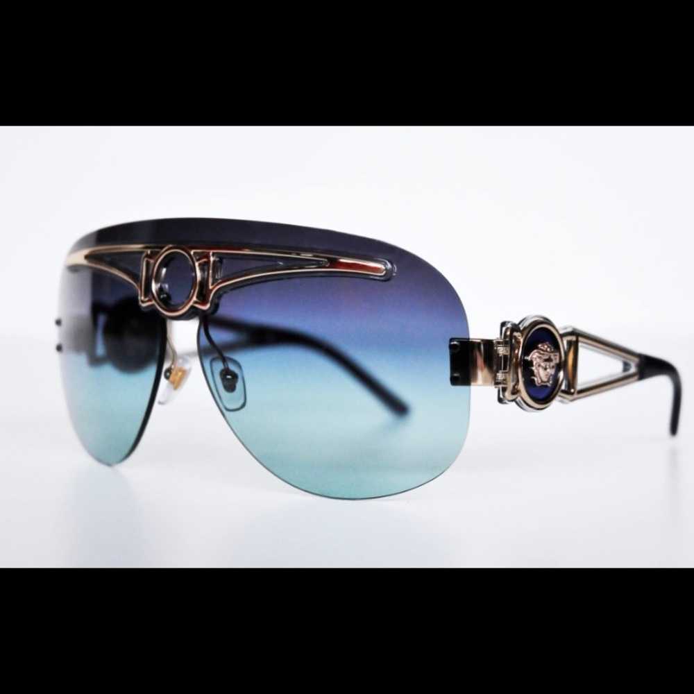 ISO in search of these Versace vintage sunglasses